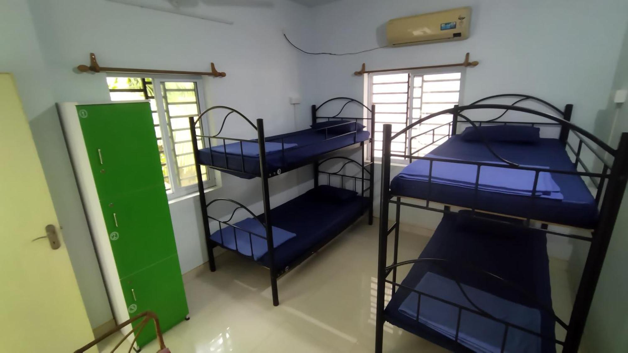 Funk Monk Villa Hostel Pondicherry Ауровил Стая снимка